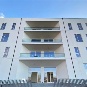 costruzione industriale: dettaglio facciata